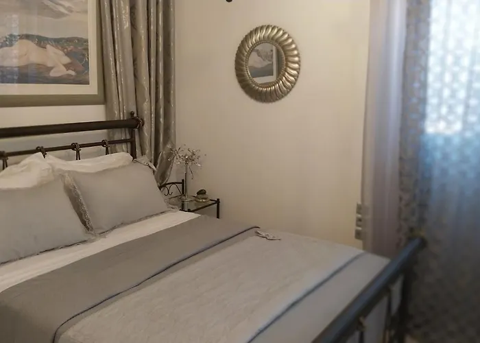 Ariadnis Apartment